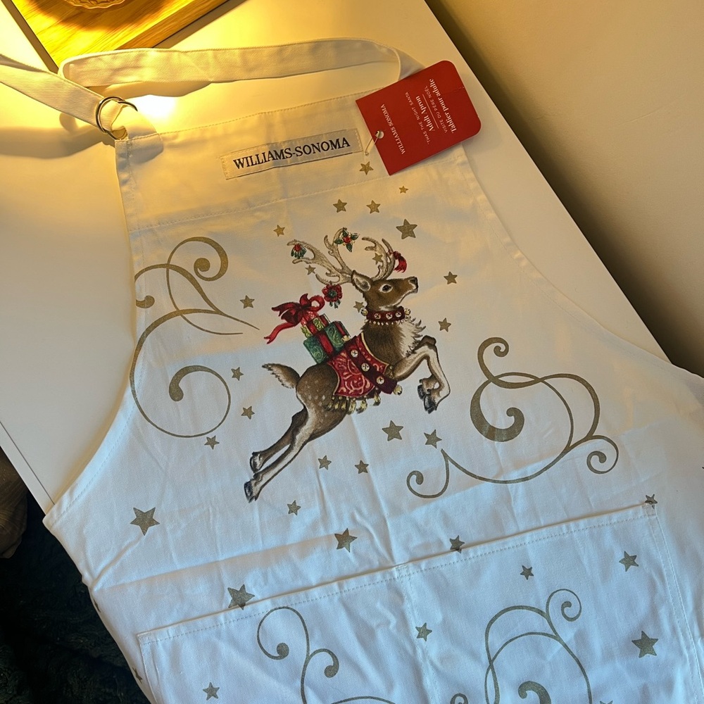 Williams-Sonoma Festive Reindeer Apron